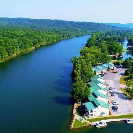 Perfect Lake Retreat Hot Springs Bagian luar foto