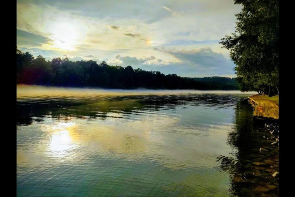 Perfect Lake Retreat Hot Springs Bagian luar foto